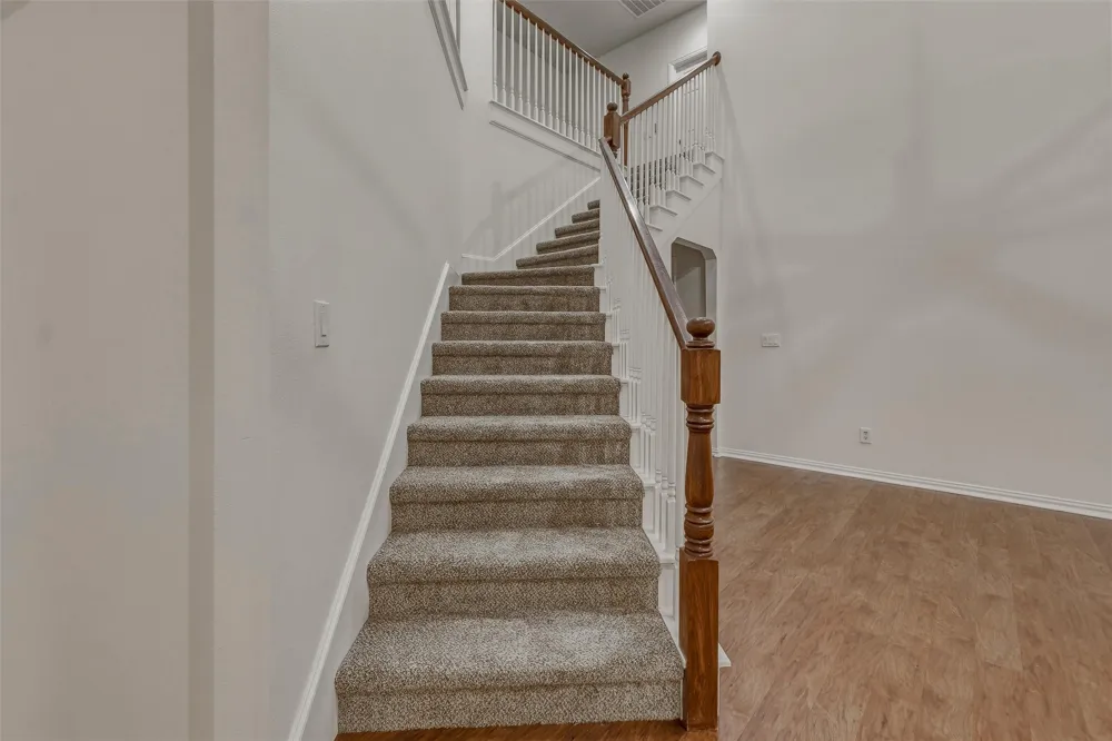 160 Greathouse Village Decatur, TX 76234