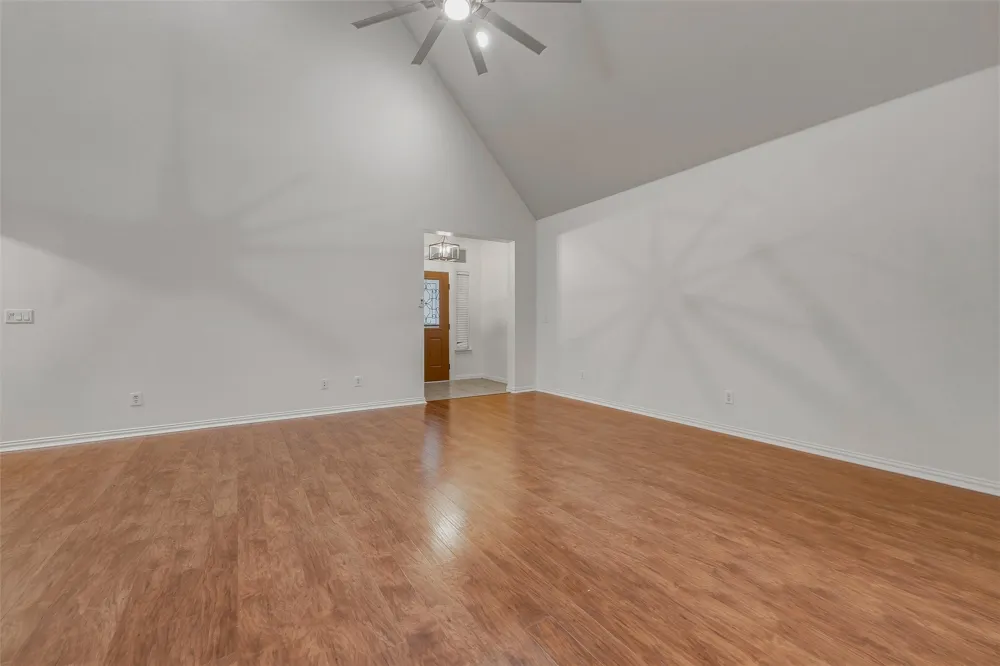 160 Greathouse Village Decatur, TX 76234