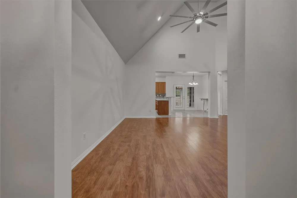 160 Greathouse Village Decatur, TX 76234