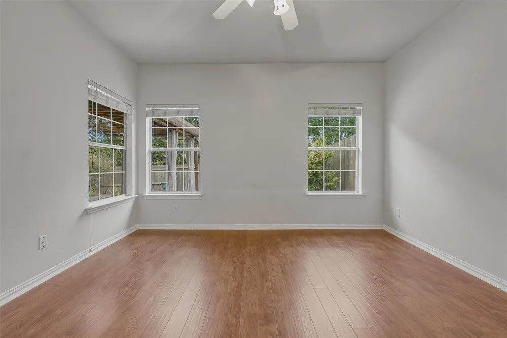 160 Greathouse Village Decatur, TX 76234