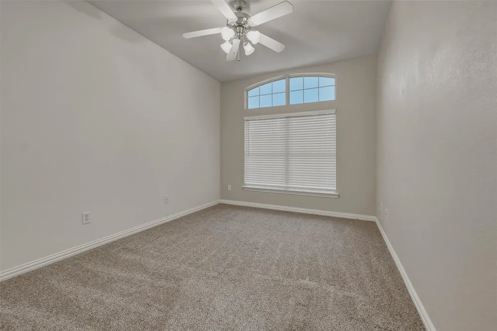 160 Greathouse Village Decatur, TX 76234