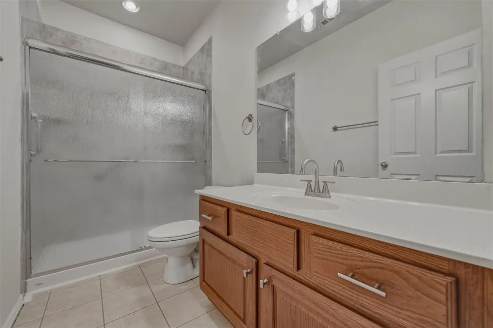 160 Greathouse Village Decatur, TX 76234