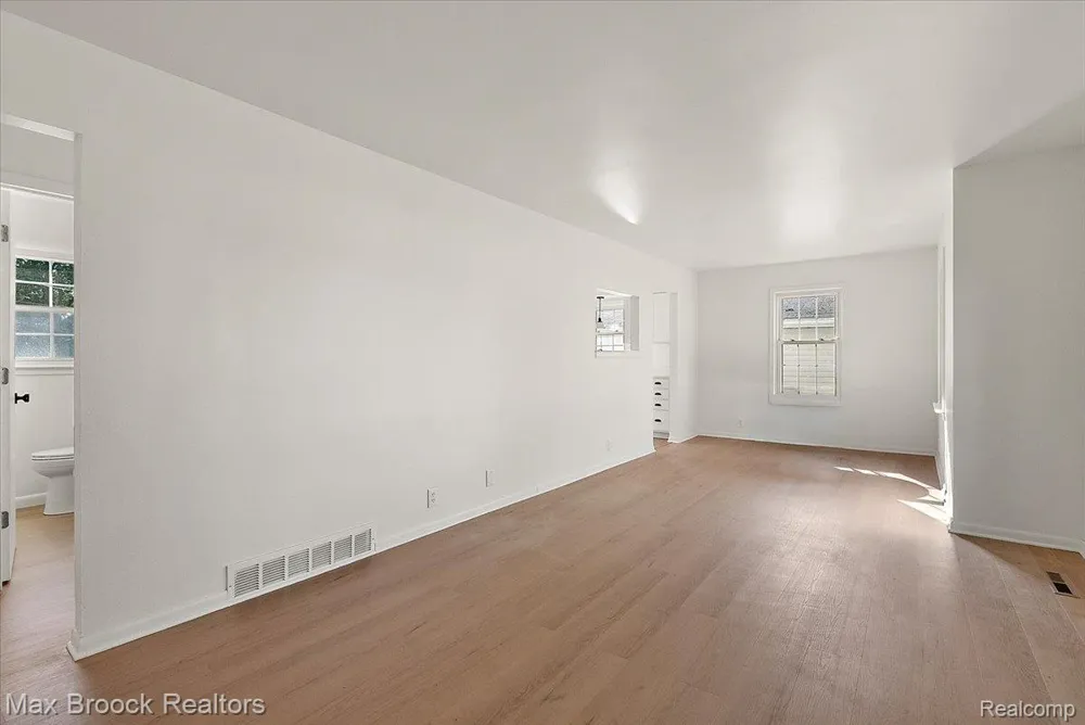 2600 Candlewick Drive Orion Charter Township, MI 48359