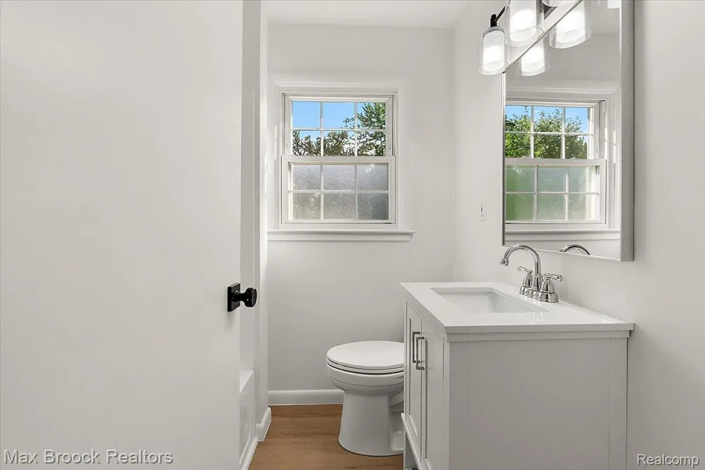 2600 Candlewick Drive Orion Charter Township, MI 48359
