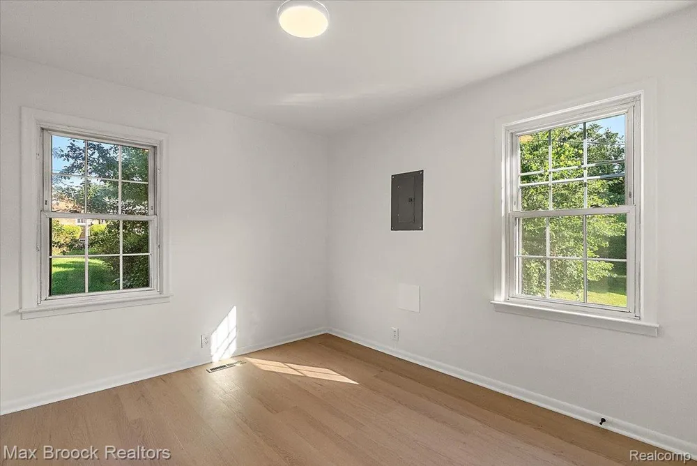 2600 Candlewick Drive Orion Charter Township, MI 48359