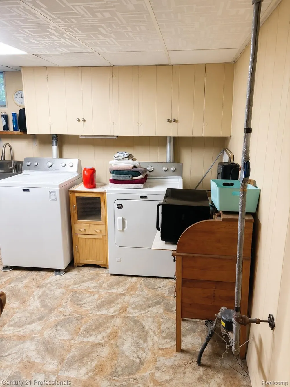 11377 Fenton Redford Charter Township, MI 48239
