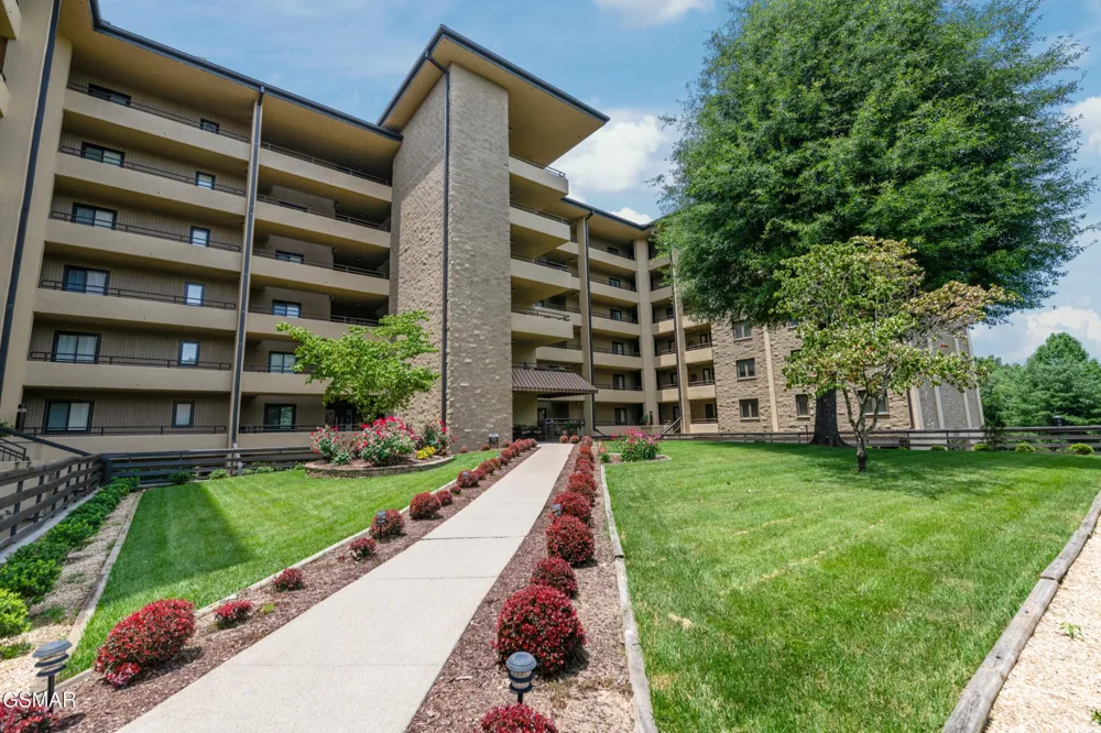 1704 Hidden Hills Road #108 Gatlinburg, TN 37738