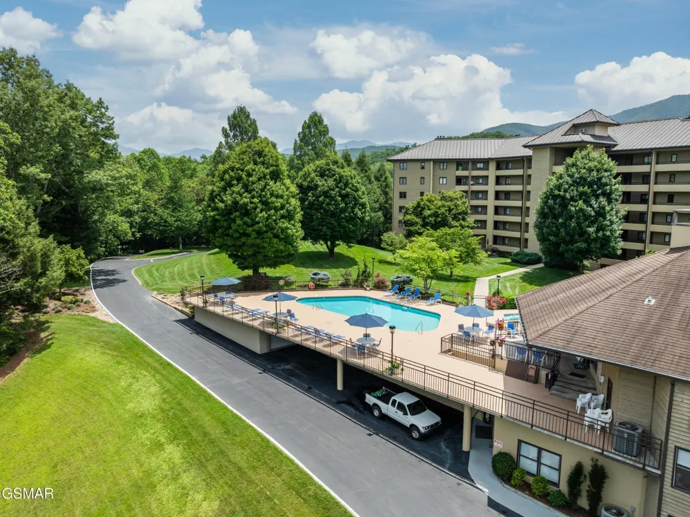 1704 Hidden Hills Road #108 Gatlinburg, TN 37738