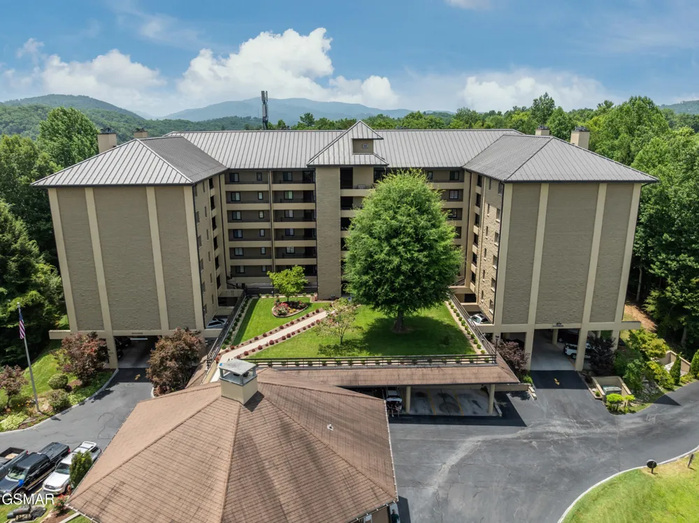 1704 Hidden Hills Road #108 Gatlinburg, TN 37738
