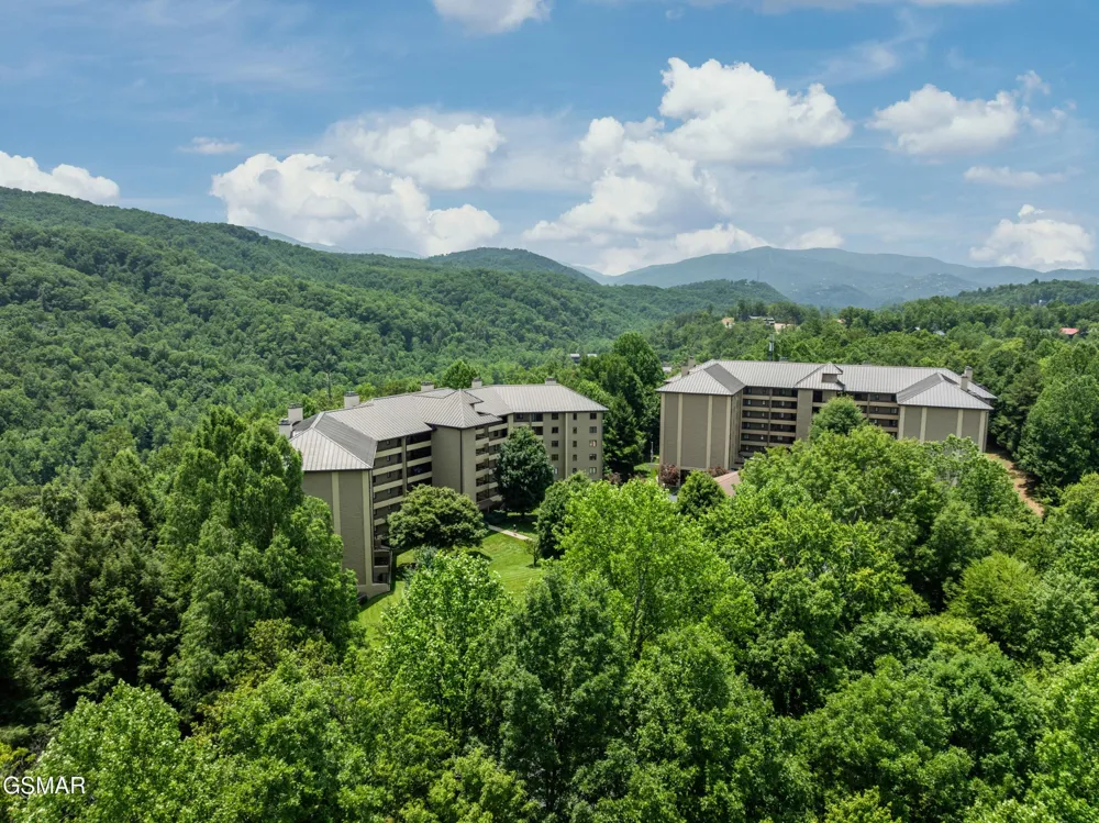1704 Hidden Hills Road #108 Gatlinburg, TN 37738