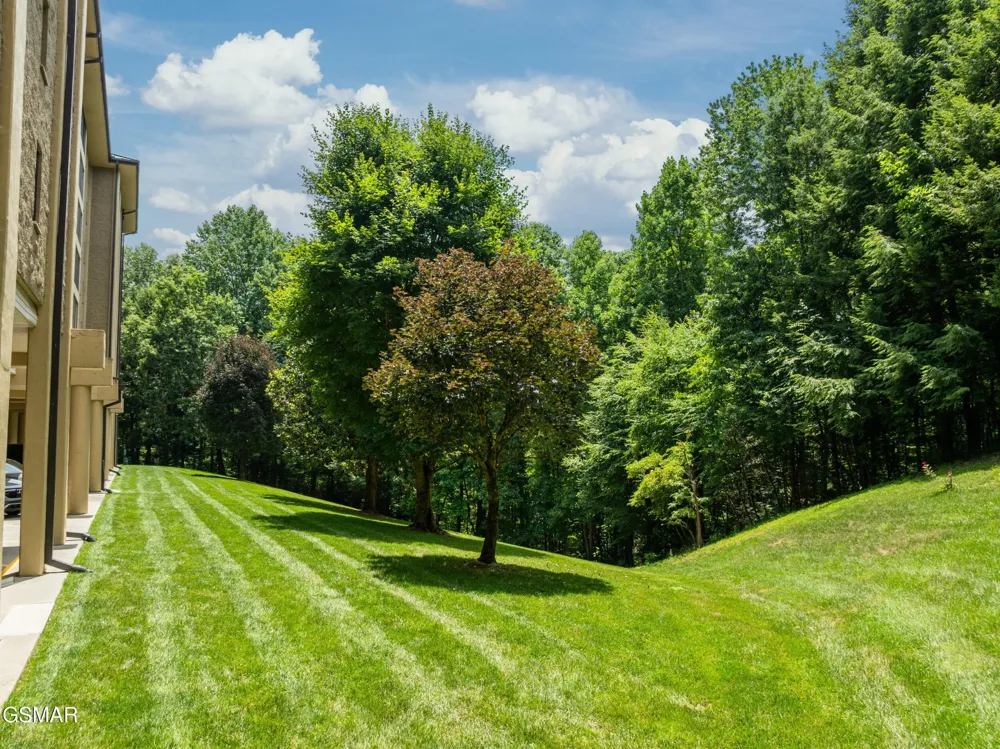1704 Hidden Hills Road #108 Gatlinburg, TN 37738