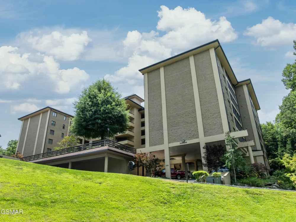 1704 Hidden Hills Road #108 Gatlinburg, TN 37738