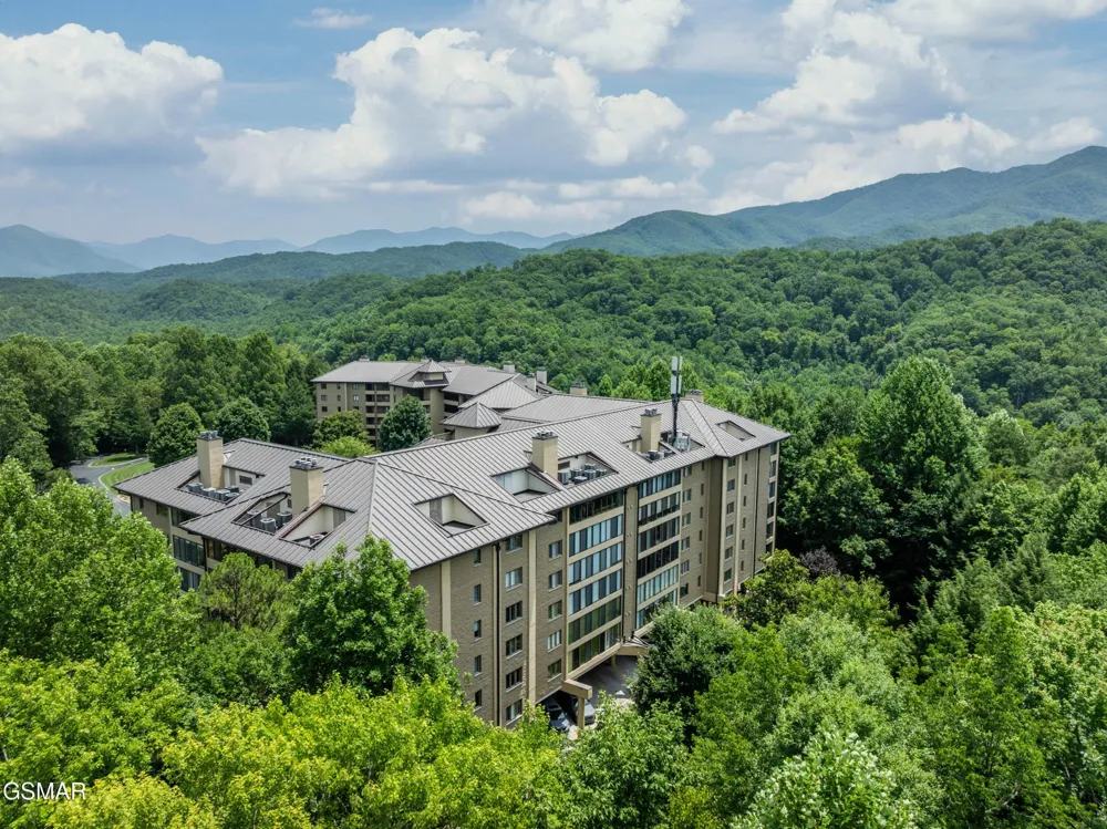 1704 Hidden Hills Road #108 Gatlinburg, TN 37738