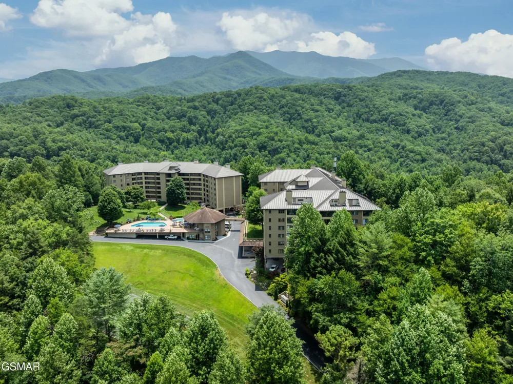 1704 Hidden Hills Road #108 Gatlinburg, TN 37738