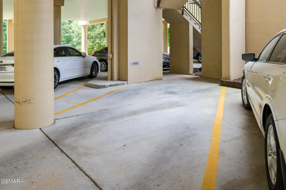 1704 Hidden Hills Road #108 Gatlinburg, TN 37738