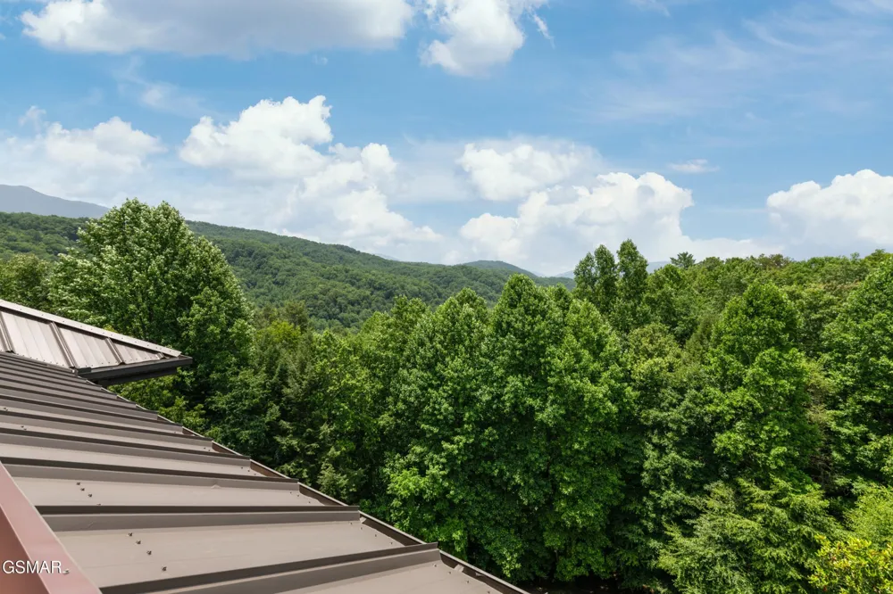 1704 Hidden Hills Road #108 Gatlinburg, TN 37738