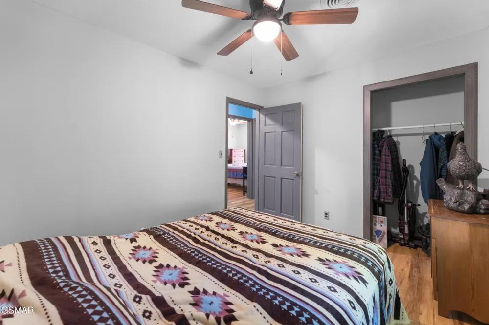 2792 Happy Hollow Road Sevierville, TN 37862