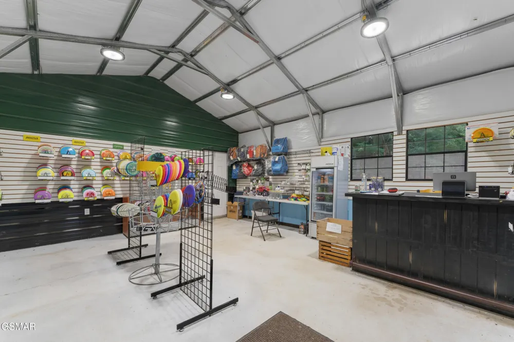 2792 Happy Hollow Road Sevierville, TN 37862