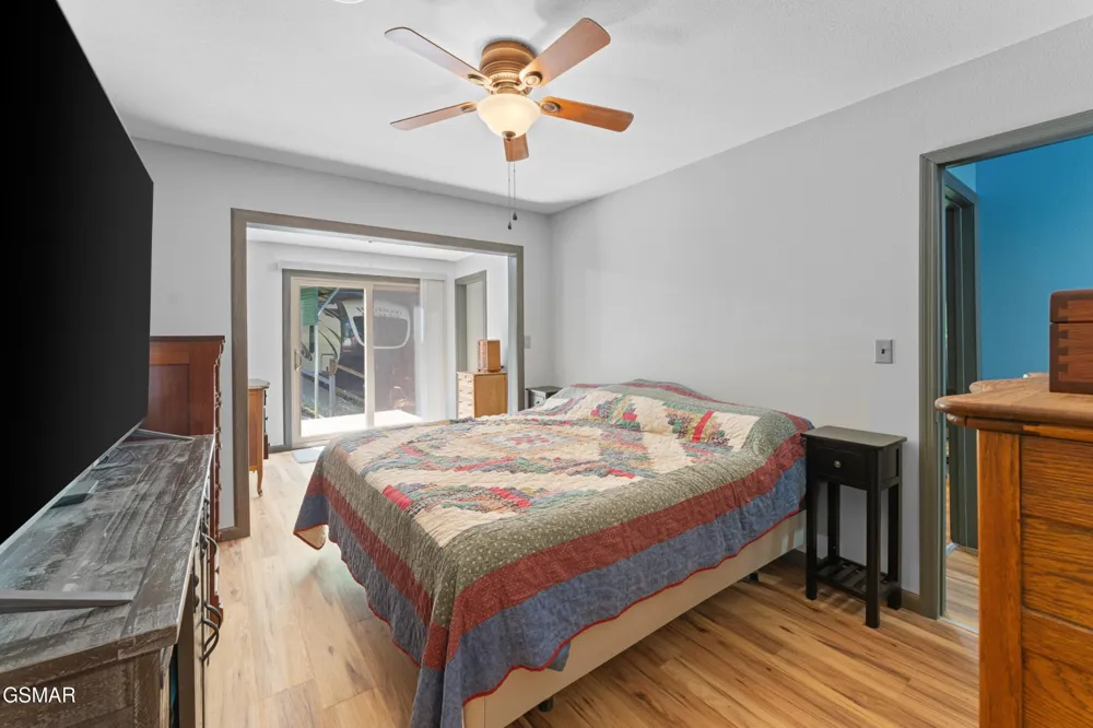2792 Happy Hollow Road Sevierville, TN 37862