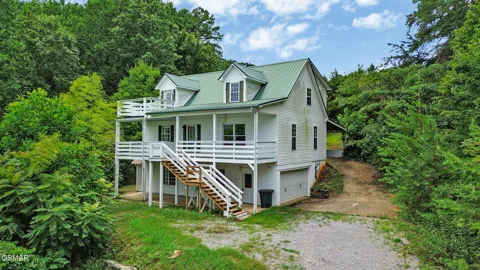2425 Promise Lane