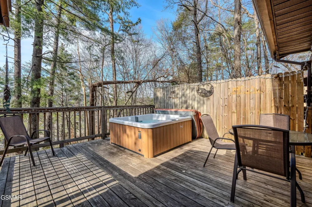 3226 Priscilla Heights Lane Sevierville, TN 37862