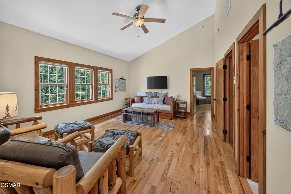 2344 Thunder Mountain Road Sevierville, TN 37862