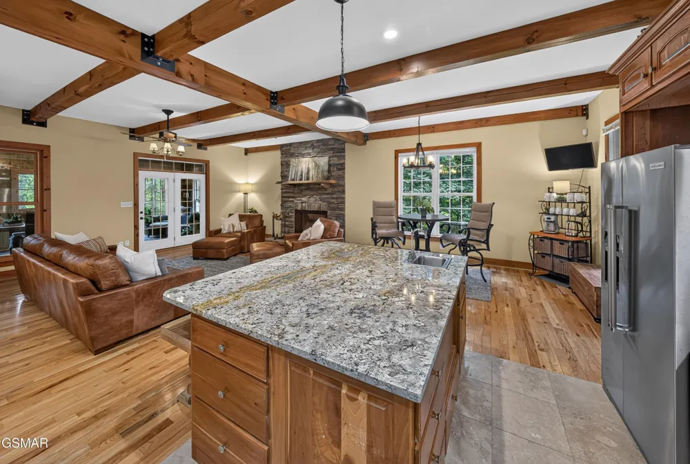 2344 Thunder Mountain Road Sevierville, TN 37862