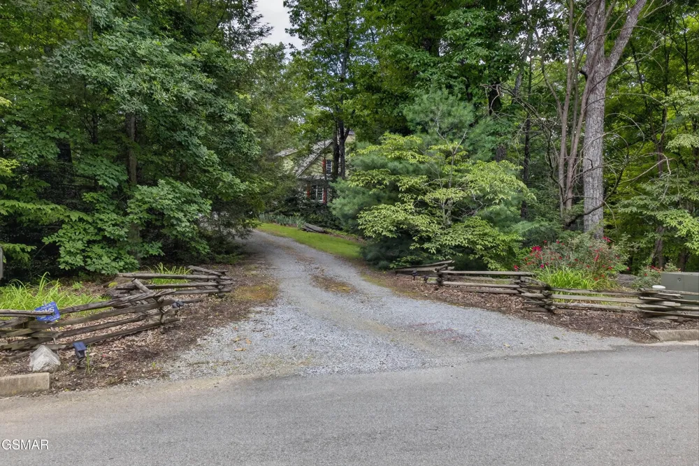 2344 Thunder Mountain Road Sevierville, TN 37862