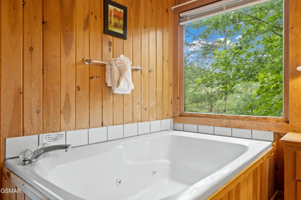 2050 Abbey Lane Way Sevierville, TN 37862