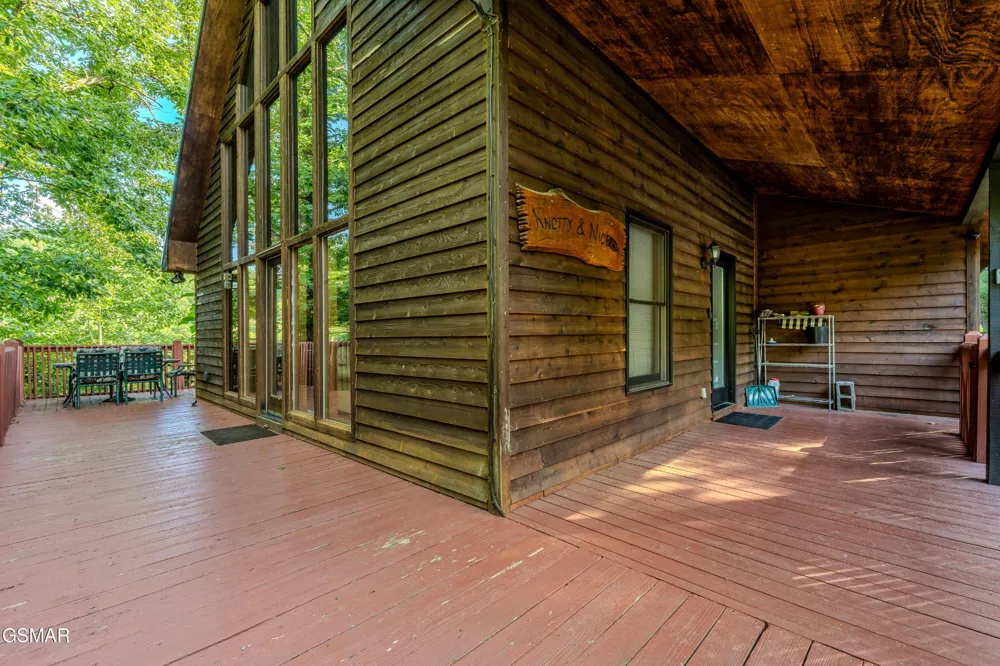 2050 Abbey Lane Way Sevierville, TN 37862