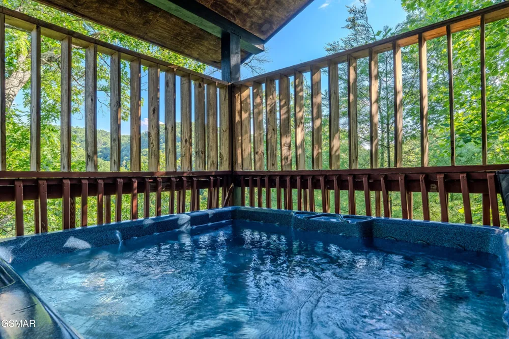2050 Abbey Lane Way Sevierville, TN 37862