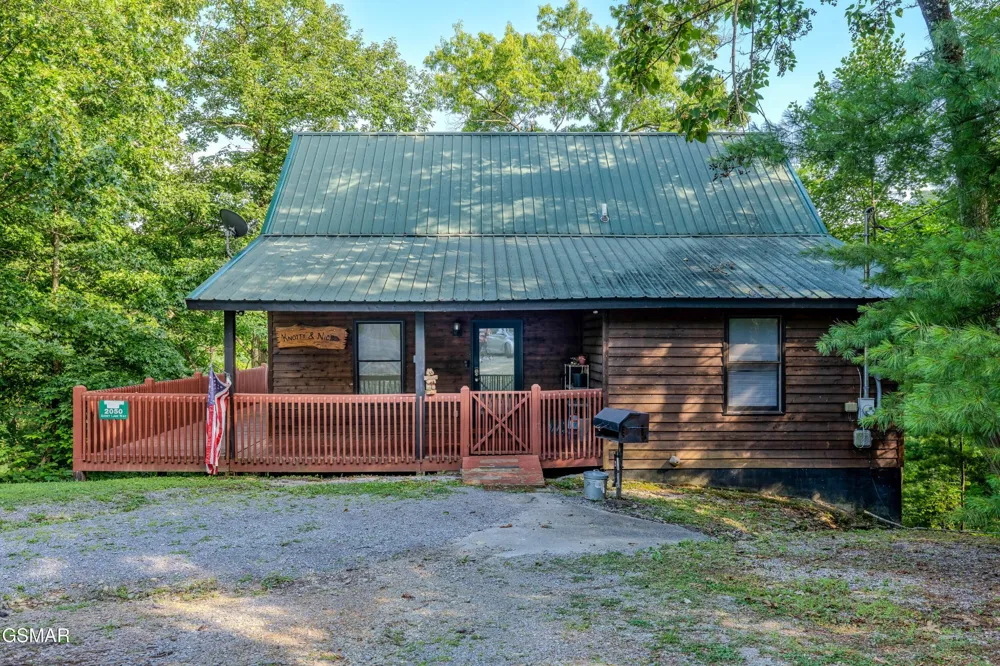 2050 Abbey Lane Way Sevierville, TN 37862
