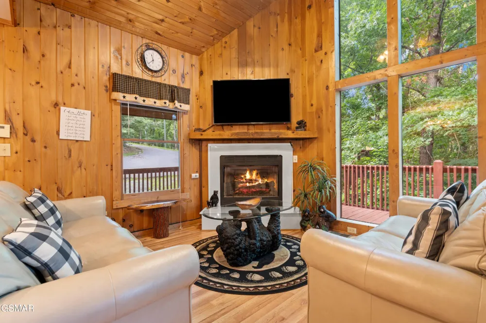 2050 Abbey Lane Way Sevierville, TN 37862