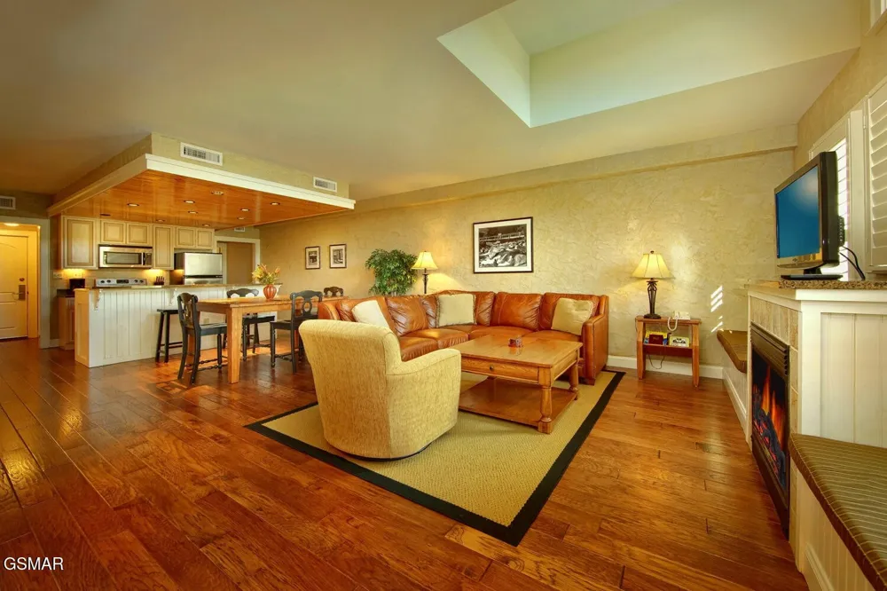 3415 Teaster Lane #401 Pigeon Forge, TN 37863