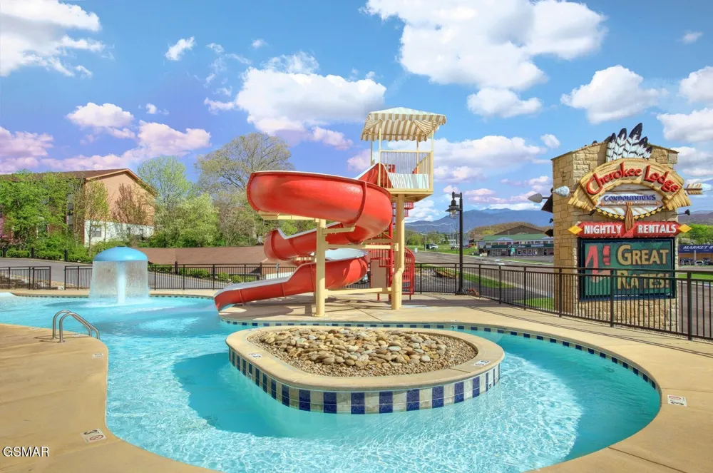 3415 Teaster Lane #401 Pigeon Forge, TN 37863