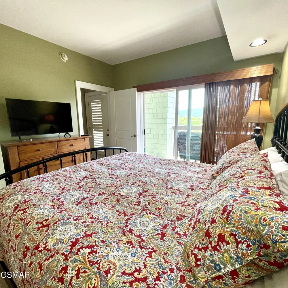 3415 Teaster Lane #401 Pigeon Forge, TN 37863