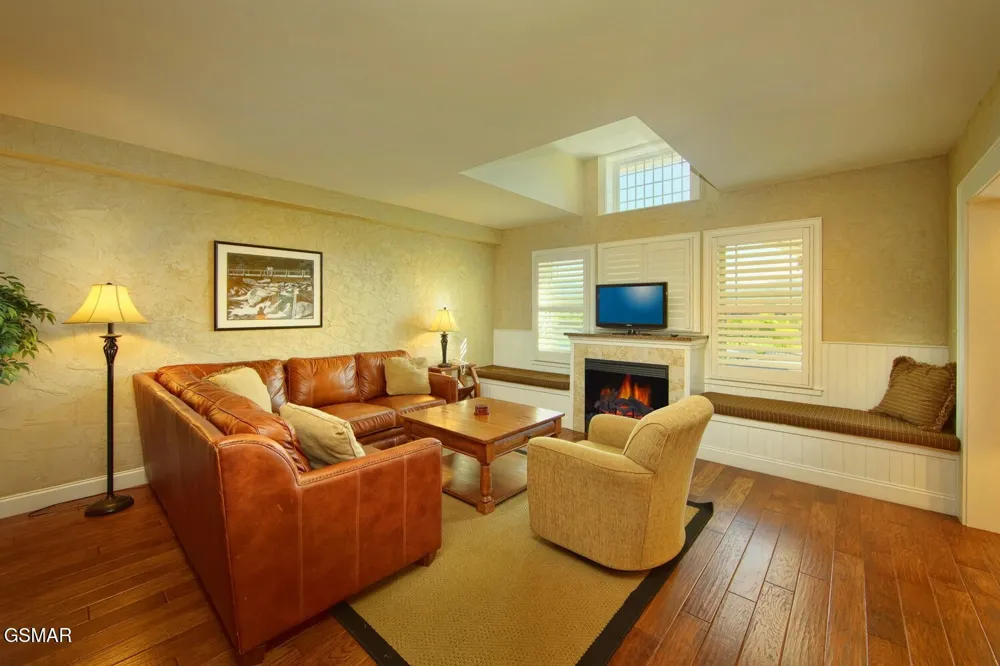 3415 Teaster Lane #401 Pigeon Forge, TN 37863