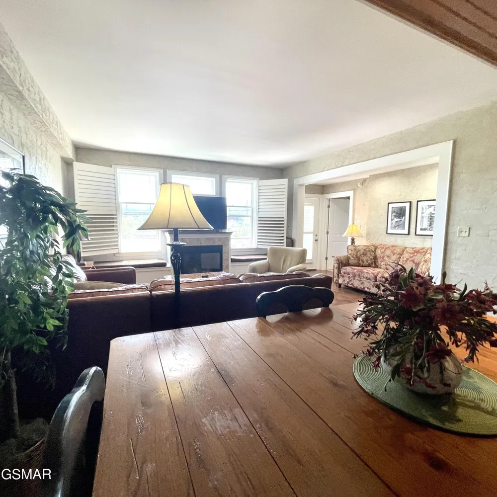 3415 Teaster Lane #401 Pigeon Forge, TN 37863