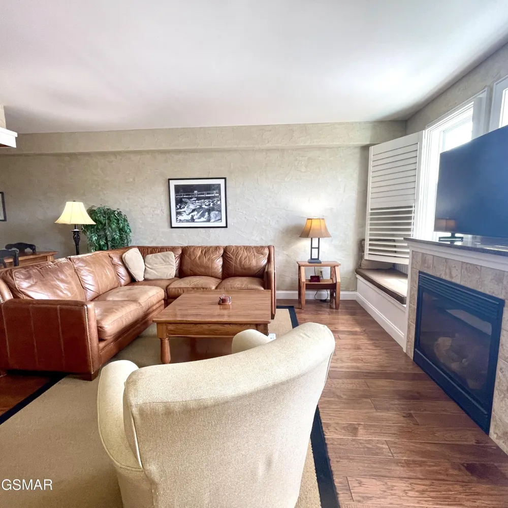 3415 Teaster Lane #401 Pigeon Forge, TN 37863
