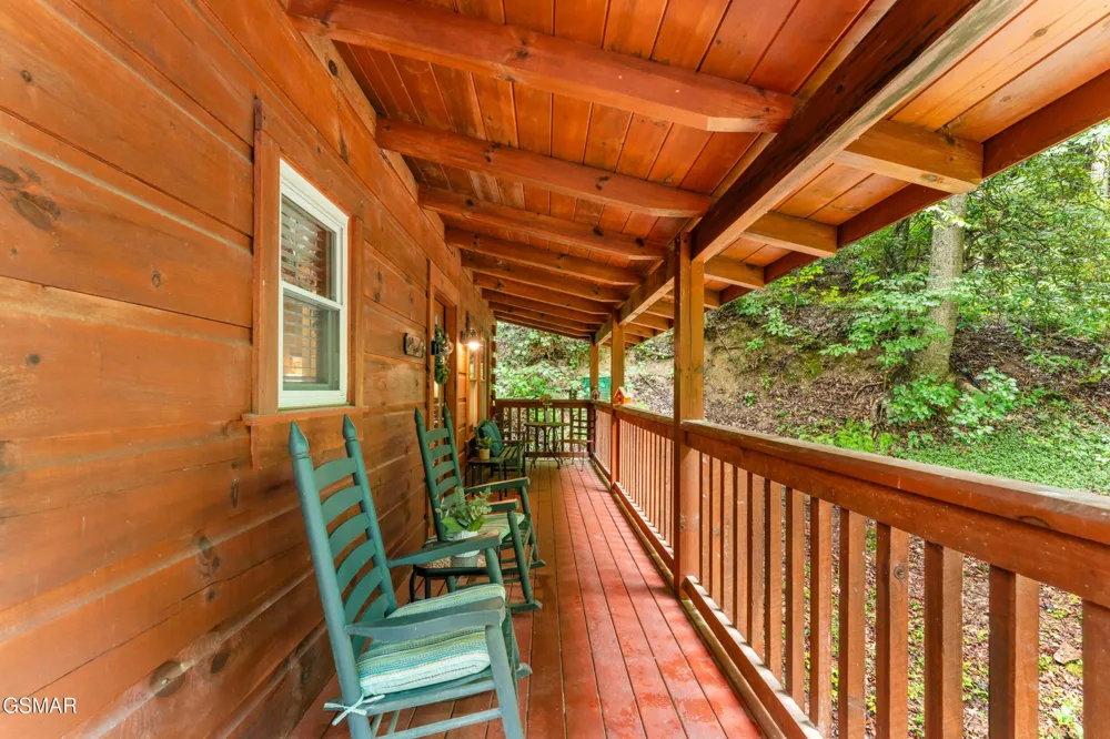 1823 Laurel Valley Way Sevierville, TN 37862