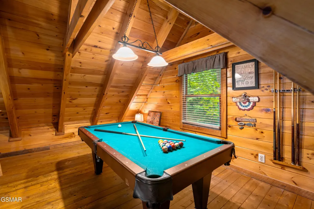 1823 Laurel Valley Way Sevierville, TN 37862