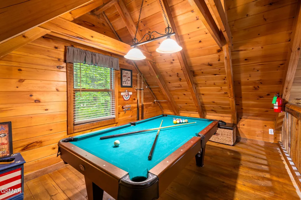 1823 Laurel Valley Way Sevierville, TN 37862