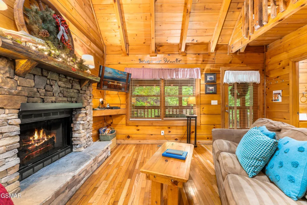 1823 Laurel Valley Way Sevierville, TN 37862