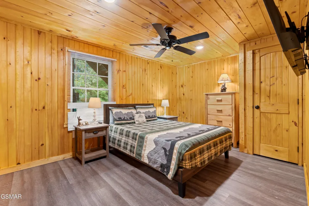 612 Magic Kingdom Lane Sevierville, TN 37862