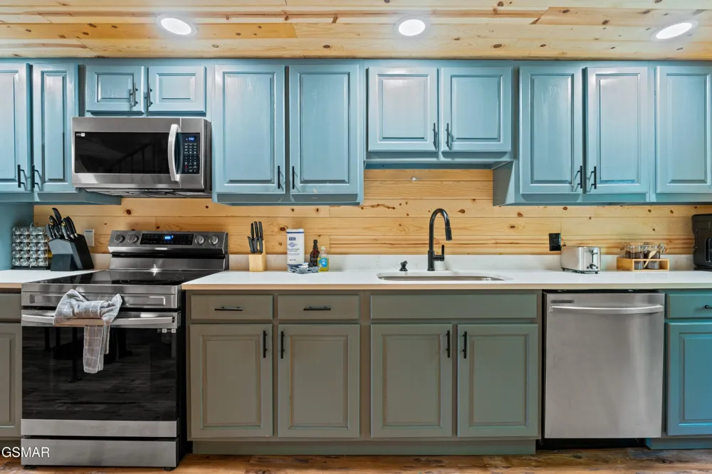 1146 Pine Mountain Road Sevierville, TN 37862