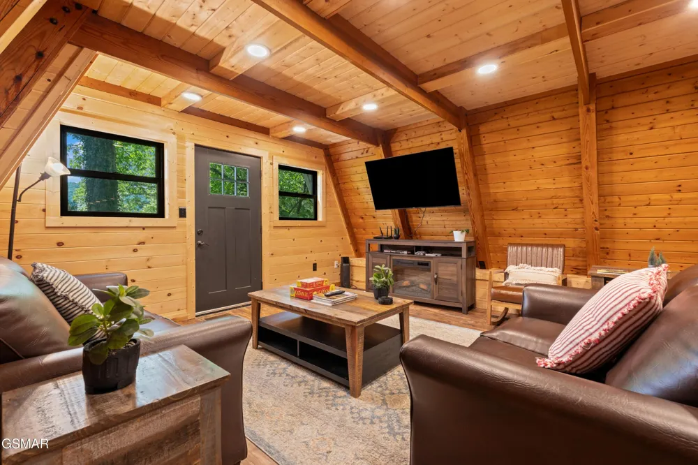 1146 Pine Mountain Road Sevierville, TN 37862