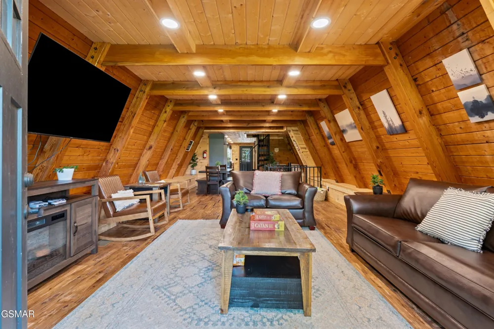 1146 Pine Mountain Road Sevierville, TN 37862