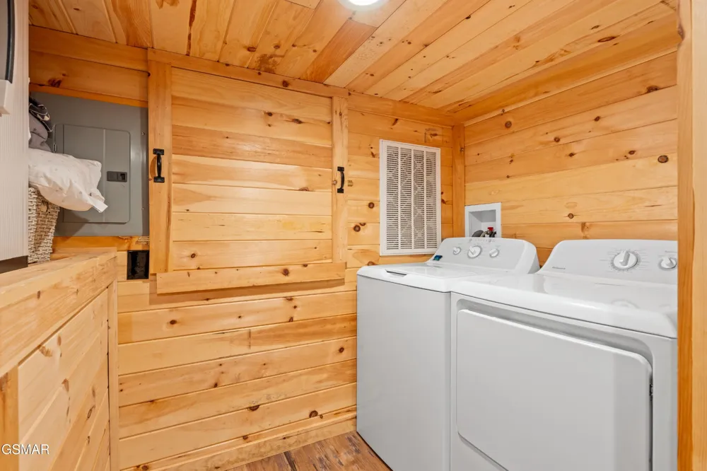1146 Pine Mountain Road Sevierville, TN 37862
