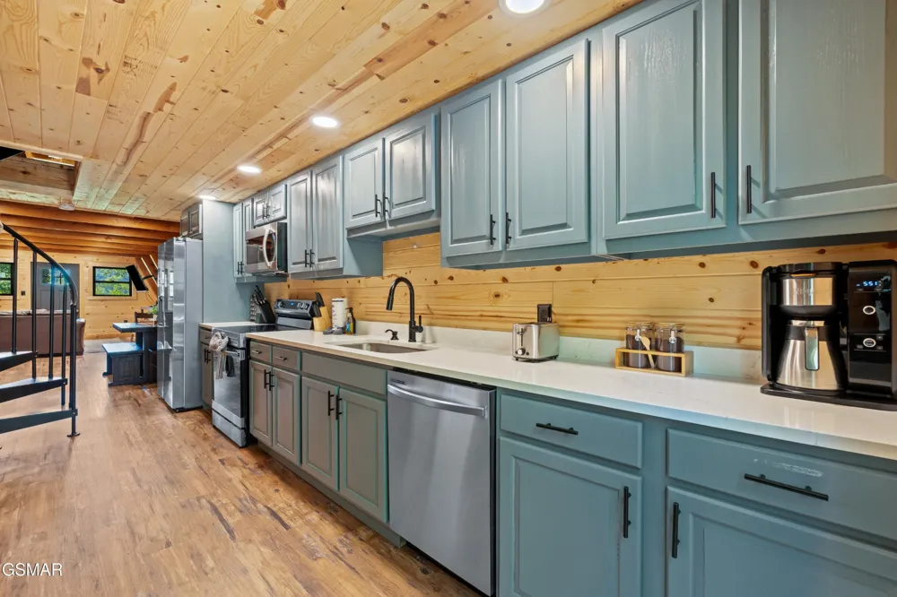 1146 Pine Mountain Road Sevierville, TN 37862