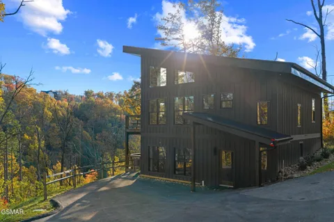 2216 Headrick Lead